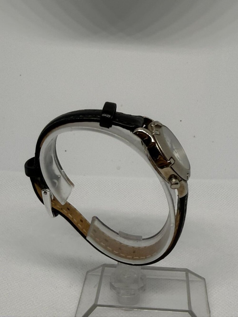 GUESS Vintage 1990s Indiglo Women's Silver-Tone Watch White Dial Black Leather - Picture 7 of 11
